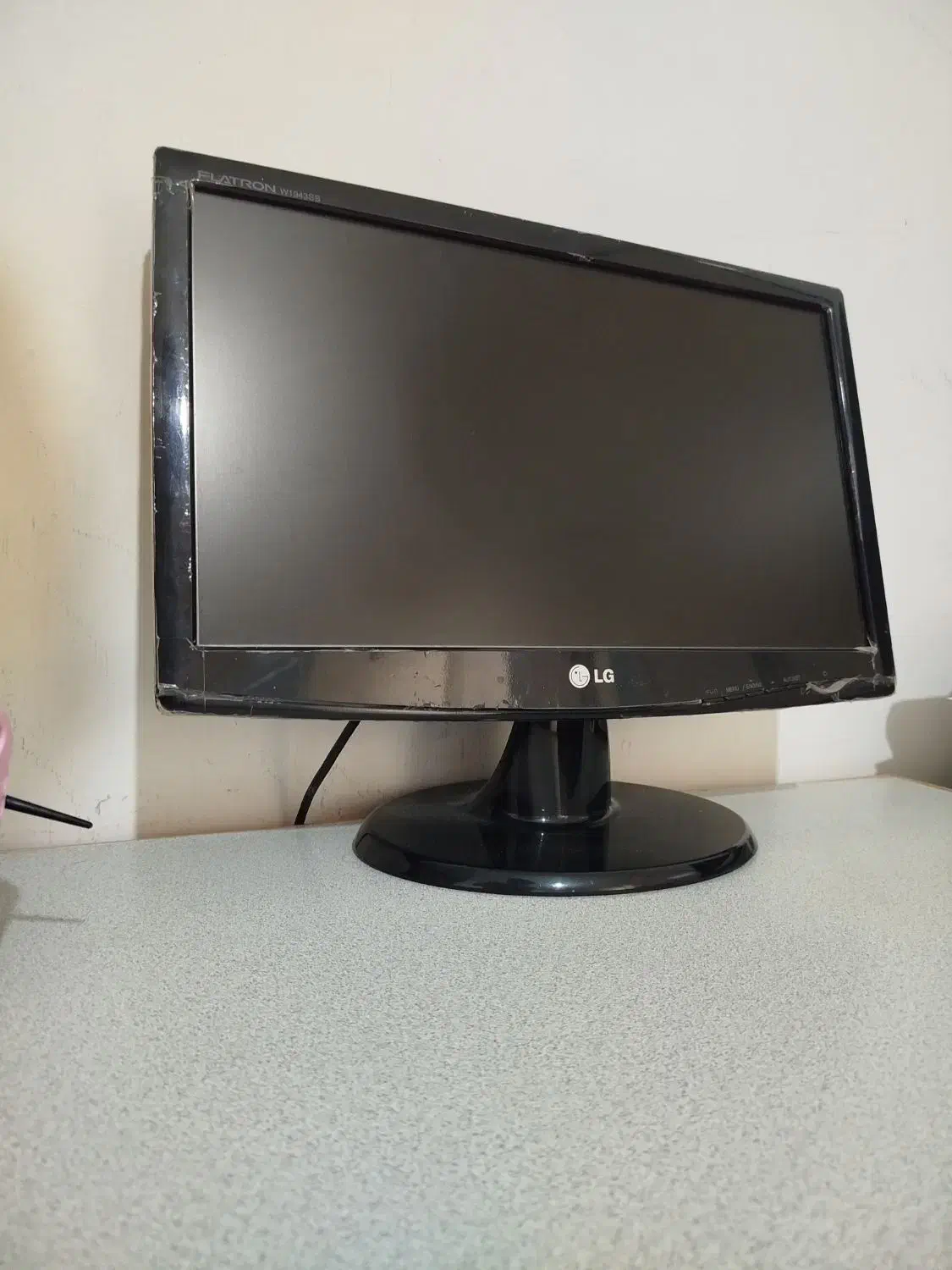 مانیتور LG|قطعات و لوازم جانبی رایانه|قروه, |دیوار