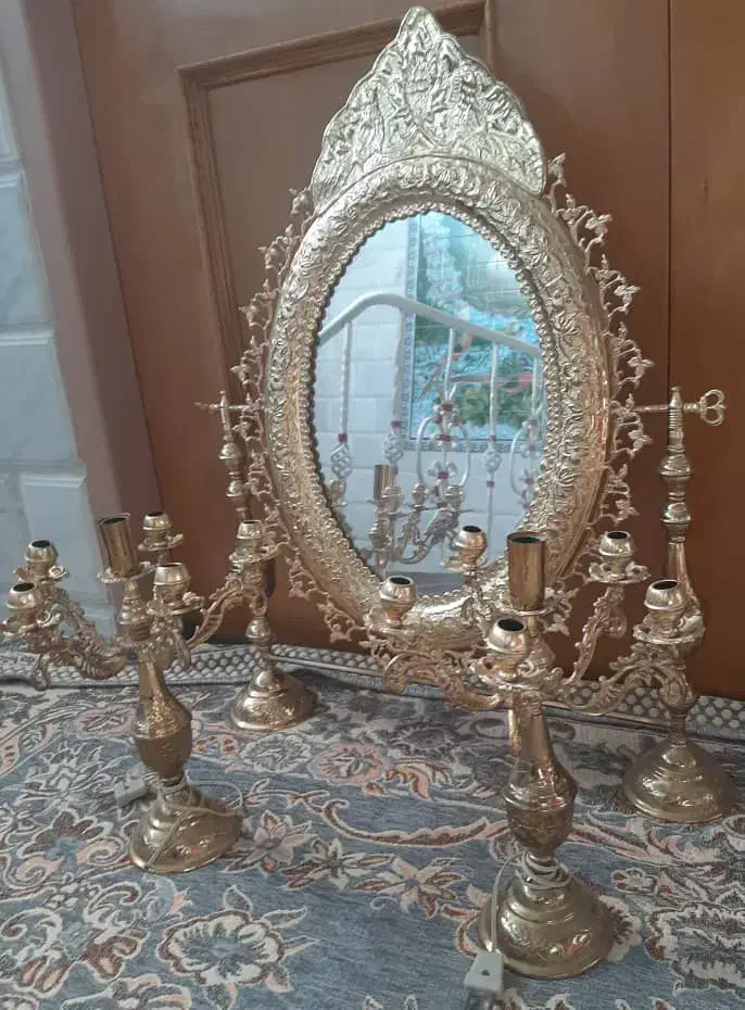 آینه و شمعدان|کلکسیون اشیاء عتیقه|لنجان, |دیوار