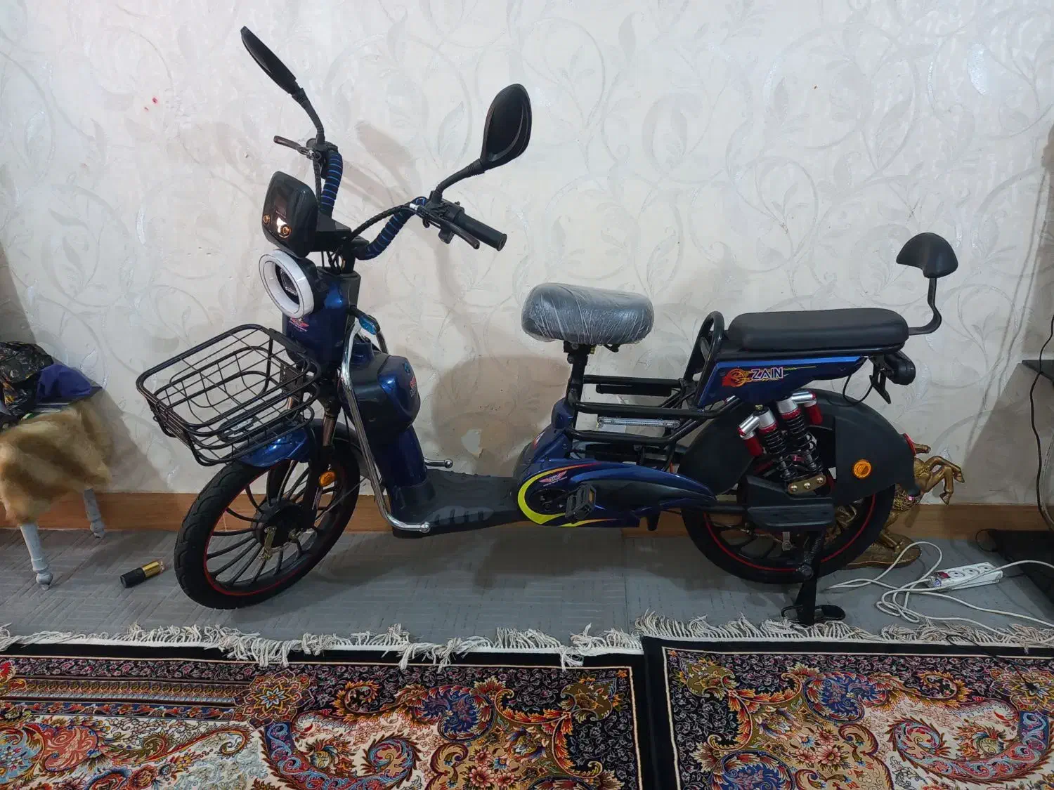 موتوربرقی. یابه عبارتی اسکوتربرقی سایزبزرگ|موتورسیکلت|دزفول, |دیوار