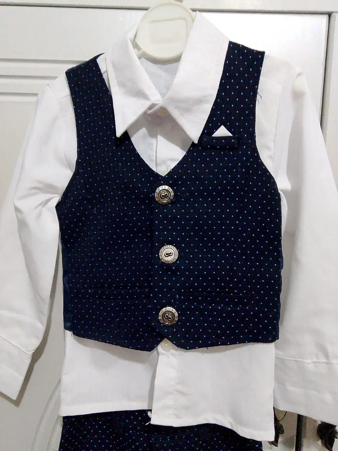 لباس مجلسی پسرانه|کفش و لباس بچه|بومهن, |دیوار