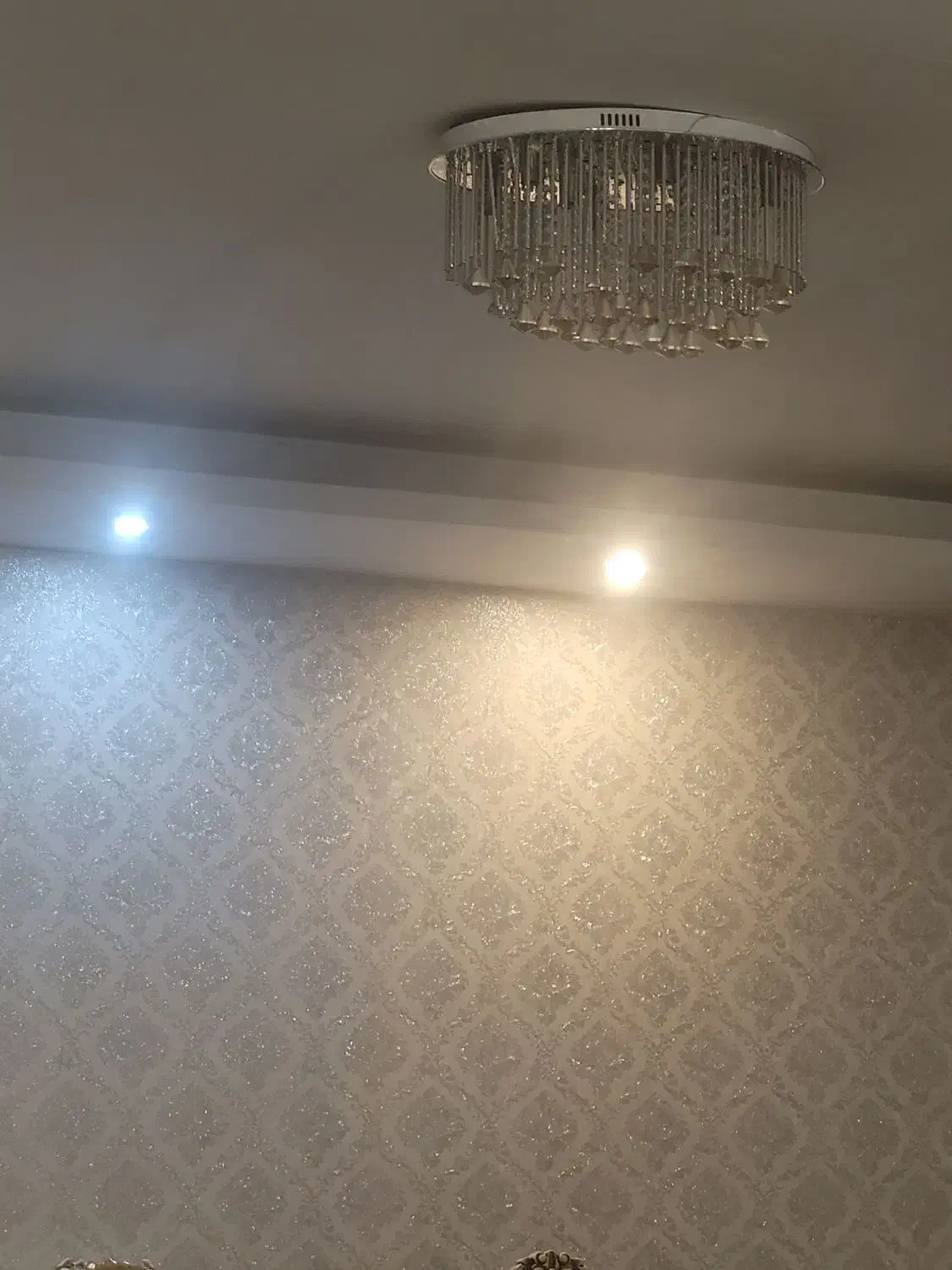 لوستر|لوستر و چراغ آویز|اندیشه, اندیشه فاز ۴|دیوار