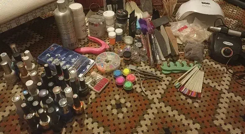 وسایل کاشت ناخن کامل|آرایشی، بهداشتی، درمانی|مشهد, فارغ التحصیلان|دیوار