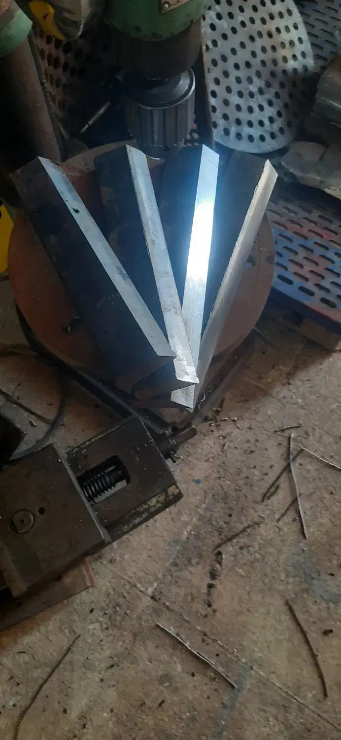 تیغه و توری آسیاب|ماشین‌آلات صنعتی|شیراز, شهرک صنعتی شیراز|دیوار