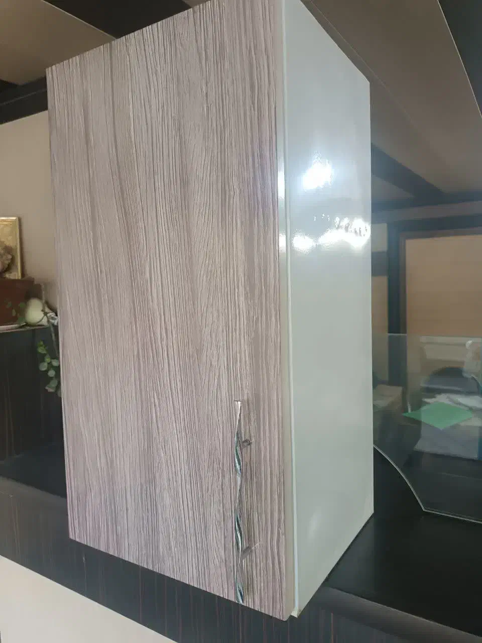 سلام کابینت سه طبقه درب دار|جاکفشی، کمد، دراور|تویسرکان, |دیوار