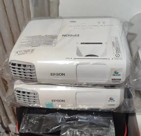 فروش انواع ویدیو پروژکتور و پرده نمایش|تلویزیون و پروژکتور|گنبد کاووس, |دیوار