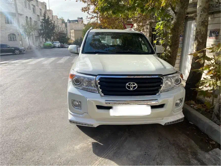 لندکروز ۲۰۱۱ کامل رنگ|خودرو سواری و وانت|تهران, سعادت‌آباد|دیوار