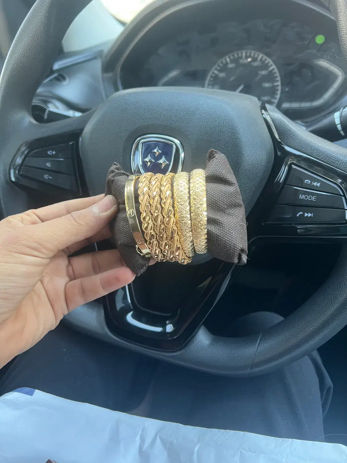 طلا۲۱|جواهرات|شیراز, صاحب الزمان|دیوار