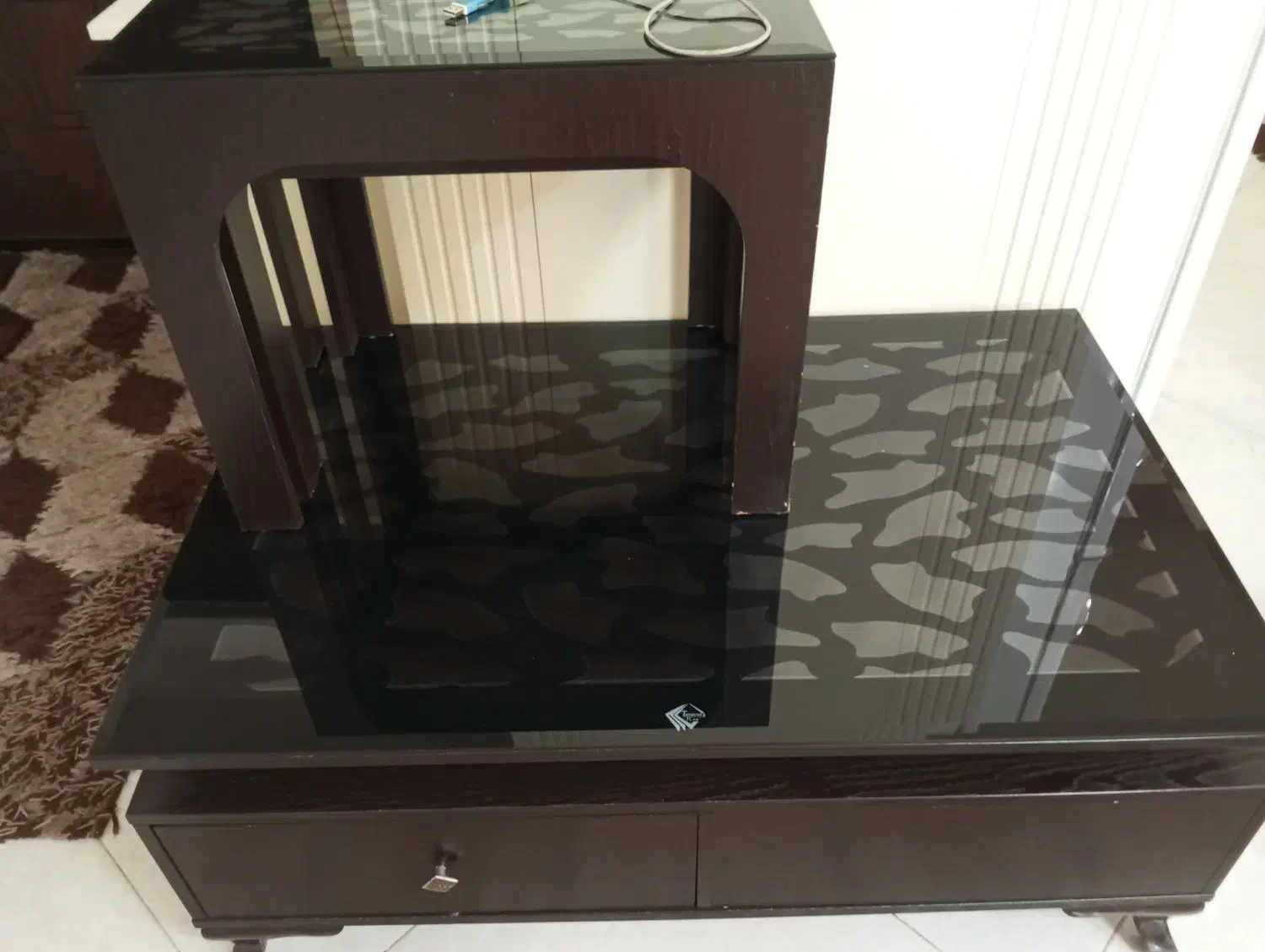 جلومبلی بادوعدد عسلی|مبلمان خانگی و میز عسلی|بندرعباس, |دیوار