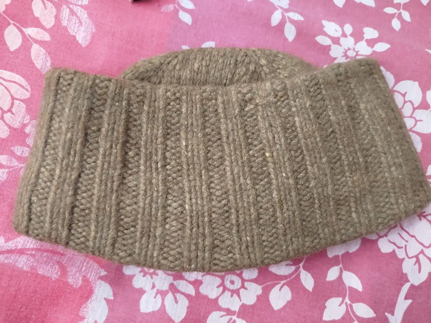 کلاه تفتیک پشم گوسفند|لباس|قوچان, |دیوار