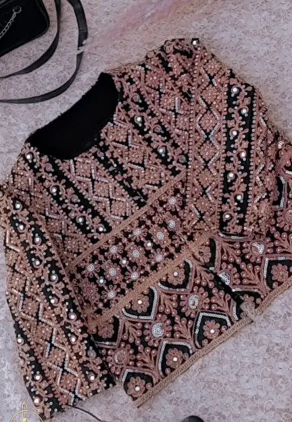 دوخت انواع لباس مجلسی و روزمره زنانه و بچگانه|خدمات پیشه و مهارت|زابل, |دیوار