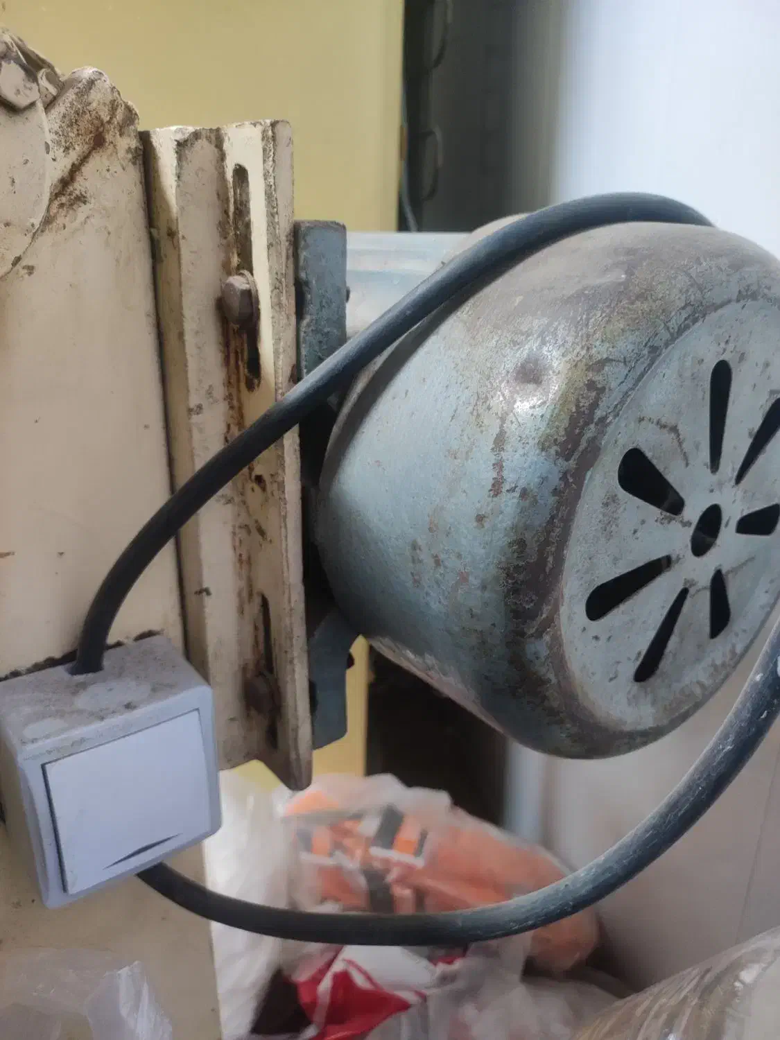 خمیر گیر صنعتی نانوایی|کافی‌شاپ و رستوران|قم, پردیسان|دیوار