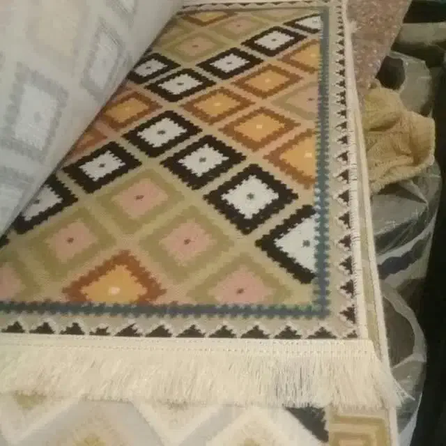 امانت فروشی وحیدی خریدفروش فرشهای دست باف وماشینی|فرش|یاسوج, |دیوار