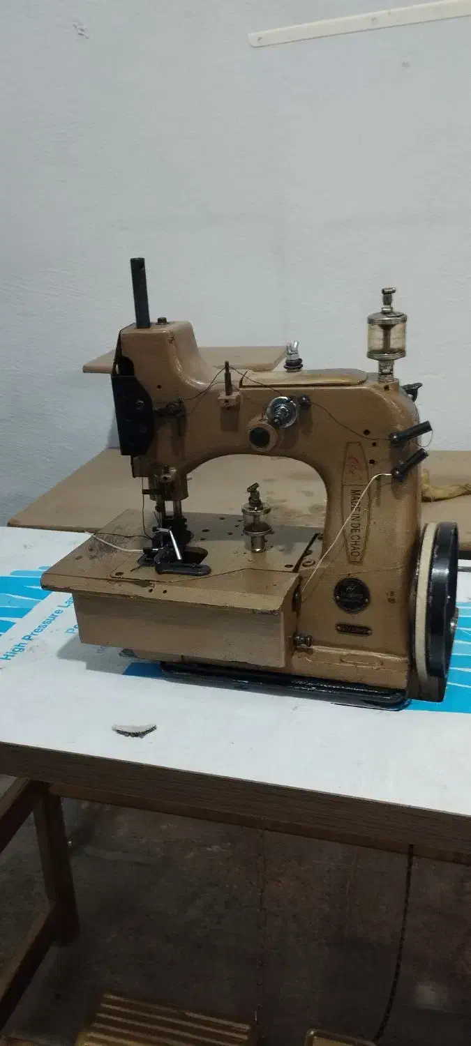 چرخ سردوز شیرازه دوزی روی فرش و موکت|چرخ خیاطی و ریسندگی|ری, شهرک نظامی|دیوار