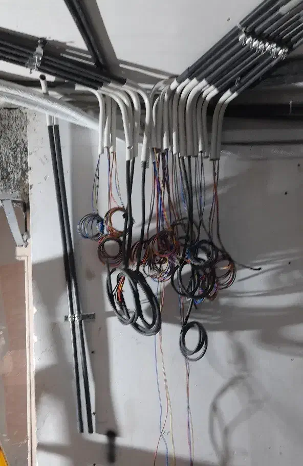 برقکار|خدمات پیشه و مهارت|تهران, نظامآباد|دیوار