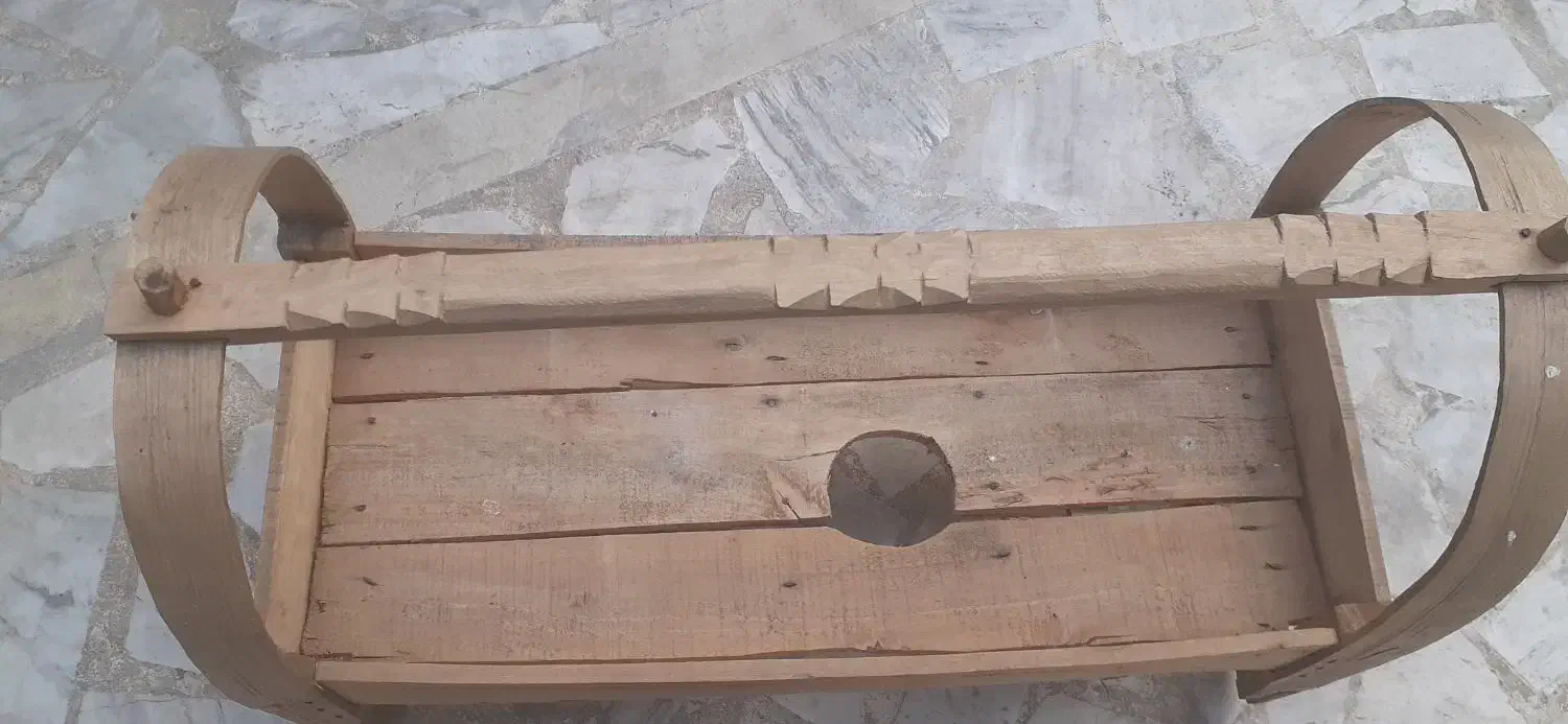 گهواره چوبی|تخت و صندلی بچه|رشت, گلسار|دیوار