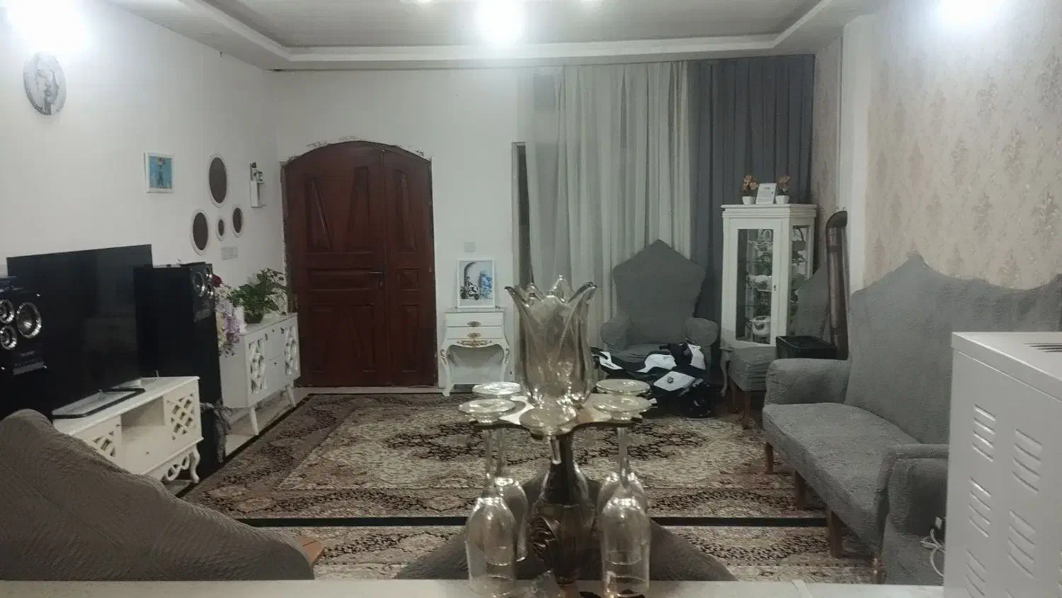 آپارتمان ۹۰ متری ۱ خوابه طبقه ۲ چراغچی ۲۵ رشید ۲۳|اجارهٔ آپارتمان|مشهد, سپاد|دیوار