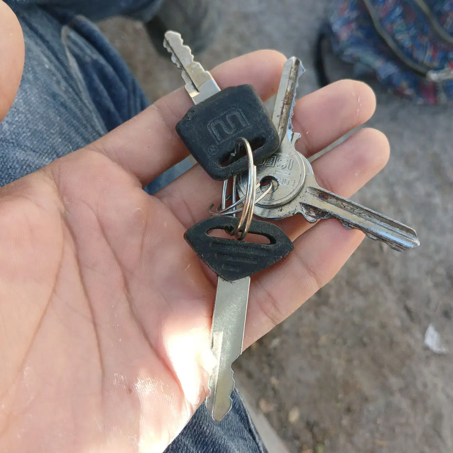 پیداشده|اشیا|سبزوار, پاسداران|دیوار