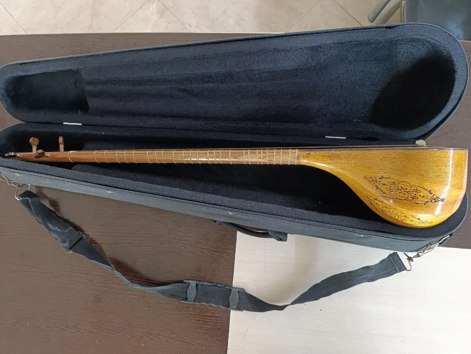 سه تار|سازهای سنتی|دزفول, |دیوار