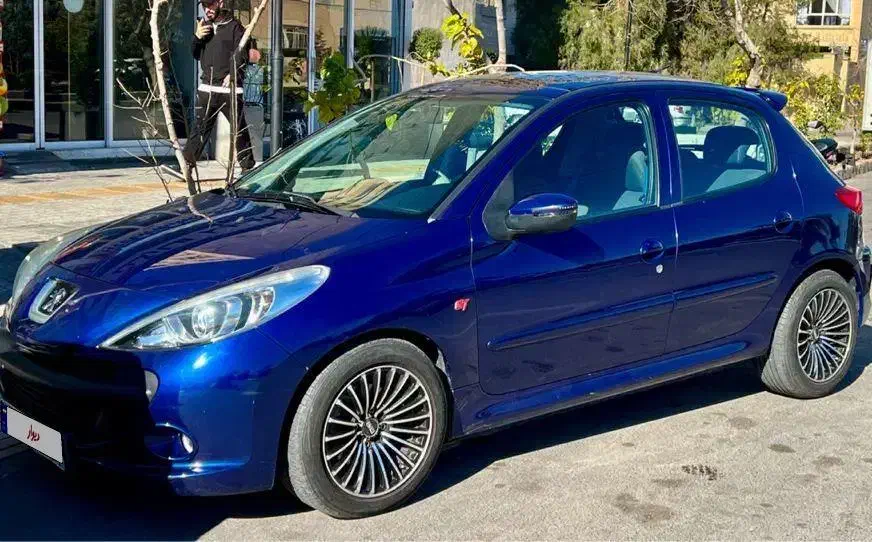 207 پانا1400|خودرو سواری و وانت|شیراز, قدوسی شرقی|دیوار