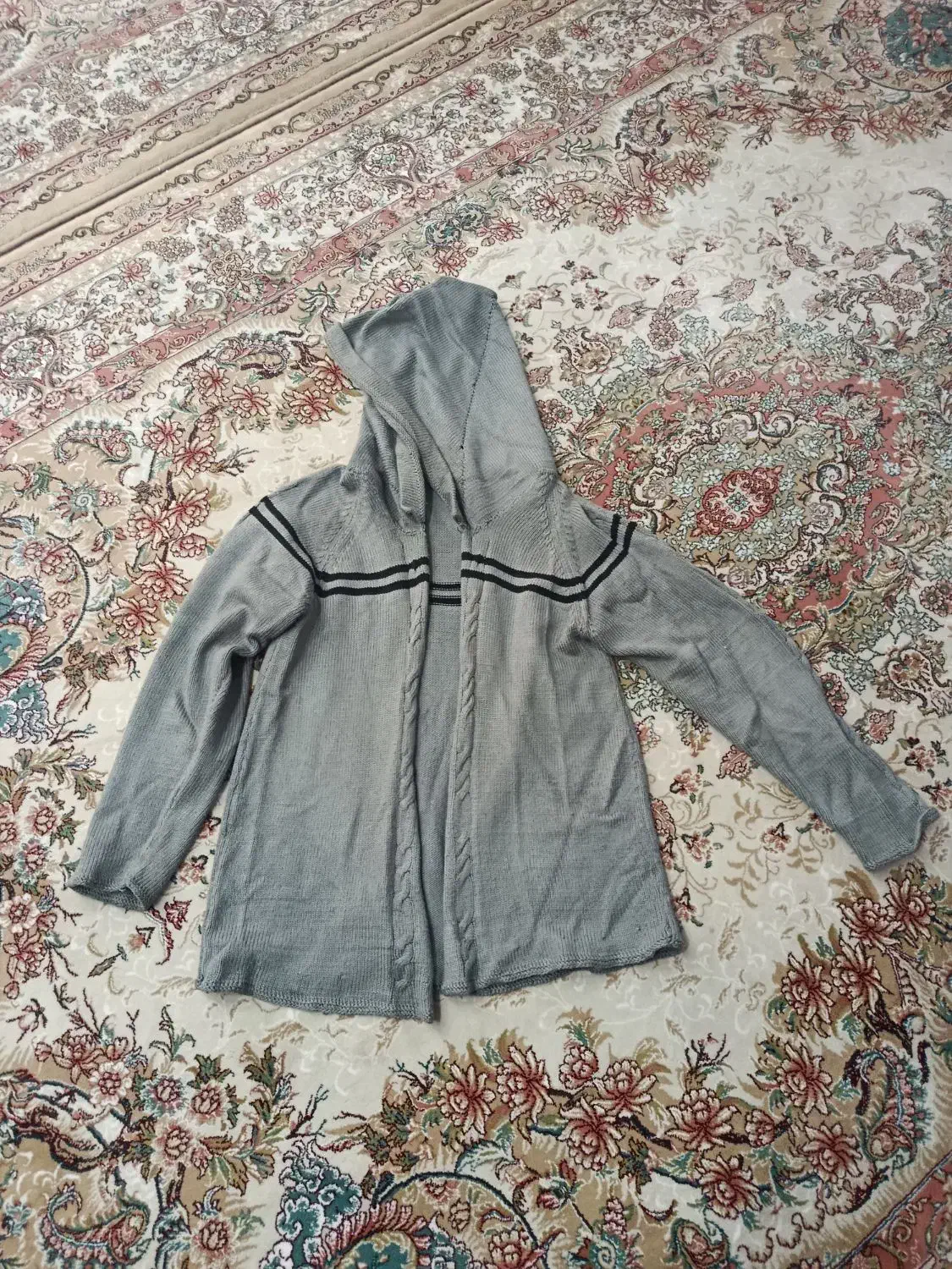 پالتو|لباس|زابل, |دیوار