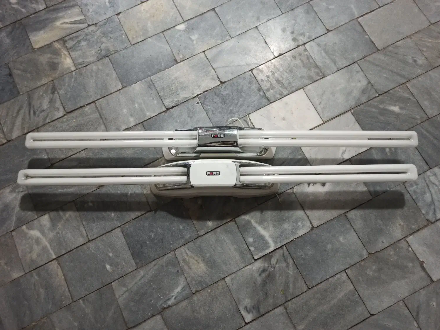 مهتابی پارس در حد نو|لامپ و چراغ|قم, رضویه|دیوار