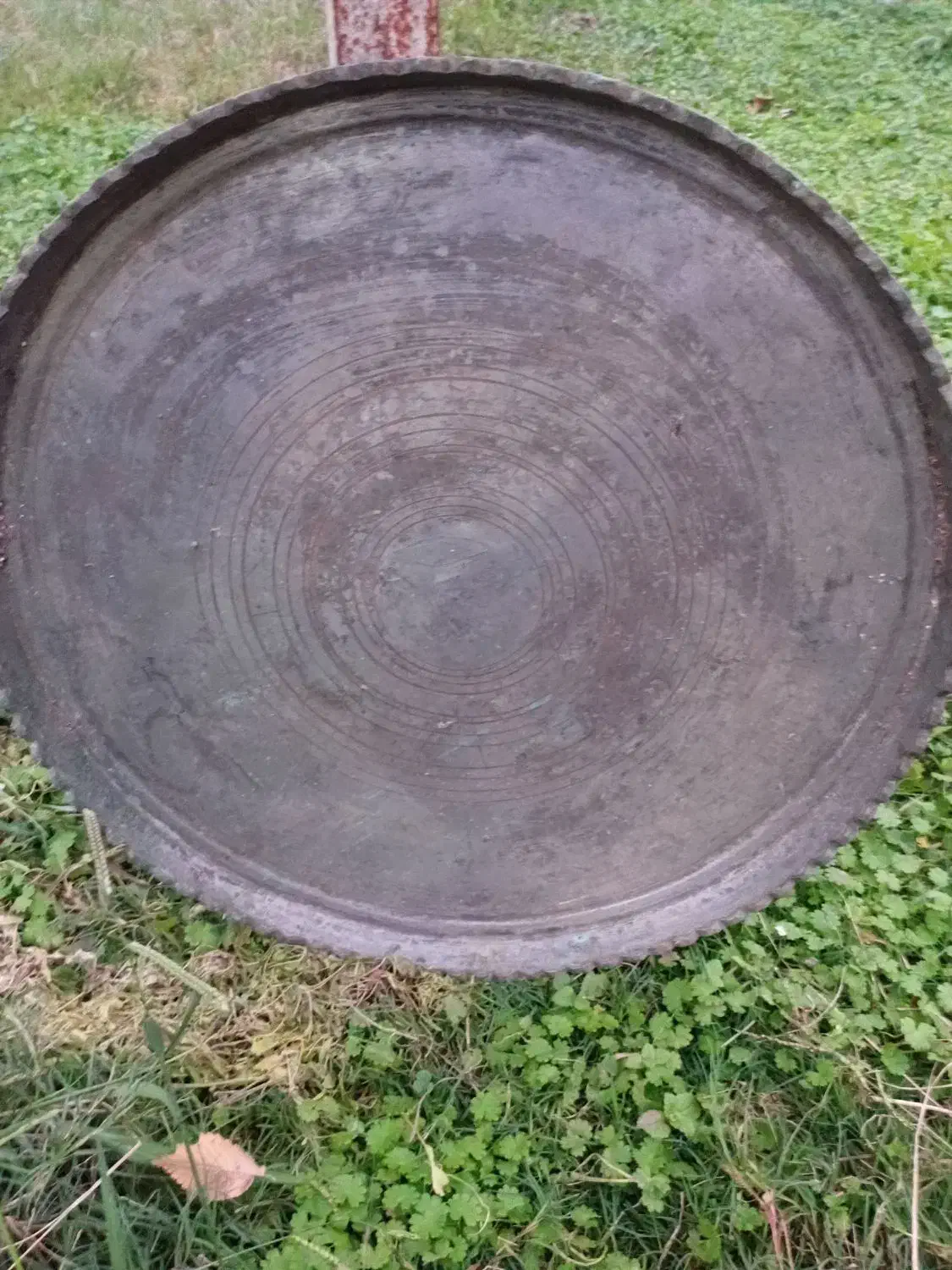 مجمه و چیری مسی قدیمی|کلکسیون اشیاء عتیقه|طاهرگوراب, |دیوار