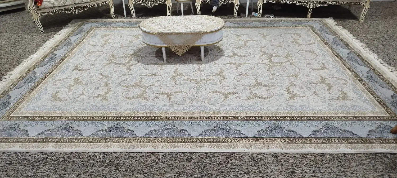 قالی ابریشم رنگ طلایی|فرش|رامهرمز, |دیوار