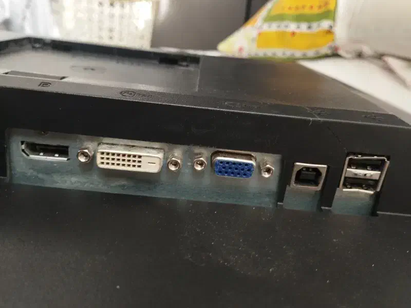 مانیتور دل ۲۲ اینچ|قطعات و لوازم جانبی رایانه|اصفهان, باغ گلها|دیوار