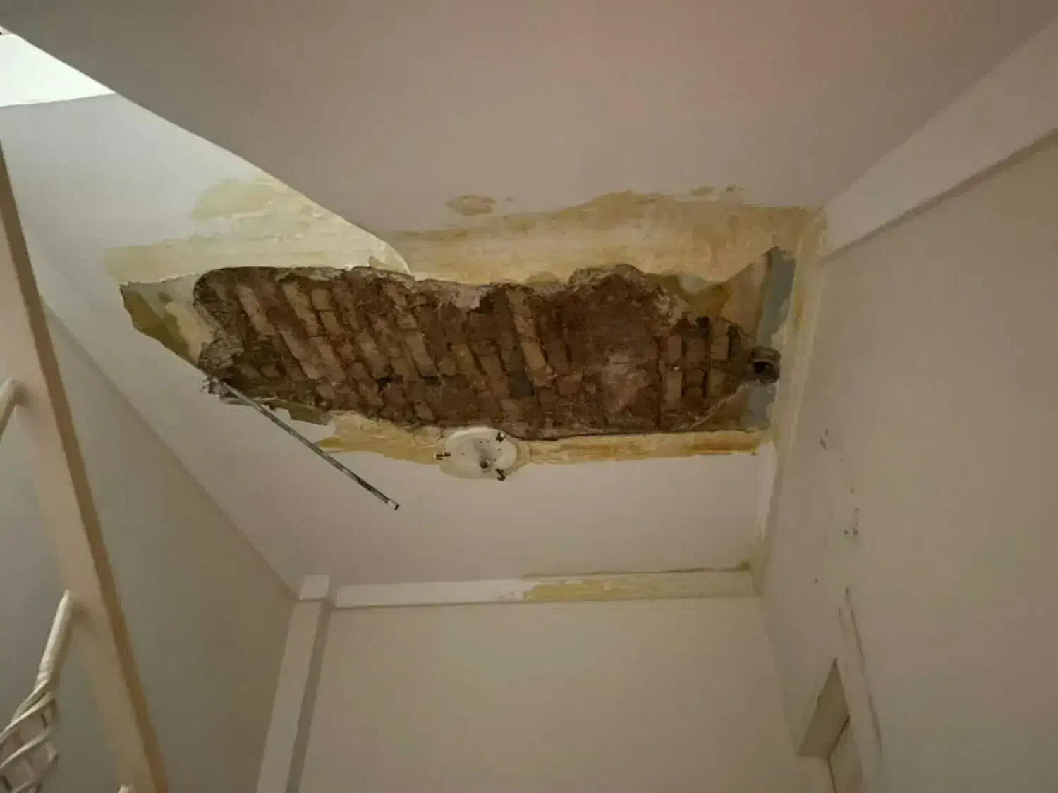 کلیه کارهای گچکاری وخرده کاری پذیرفته می شود|استخدام معماری، عمران و ساختمانی|تهران, آهنگ|دیوار