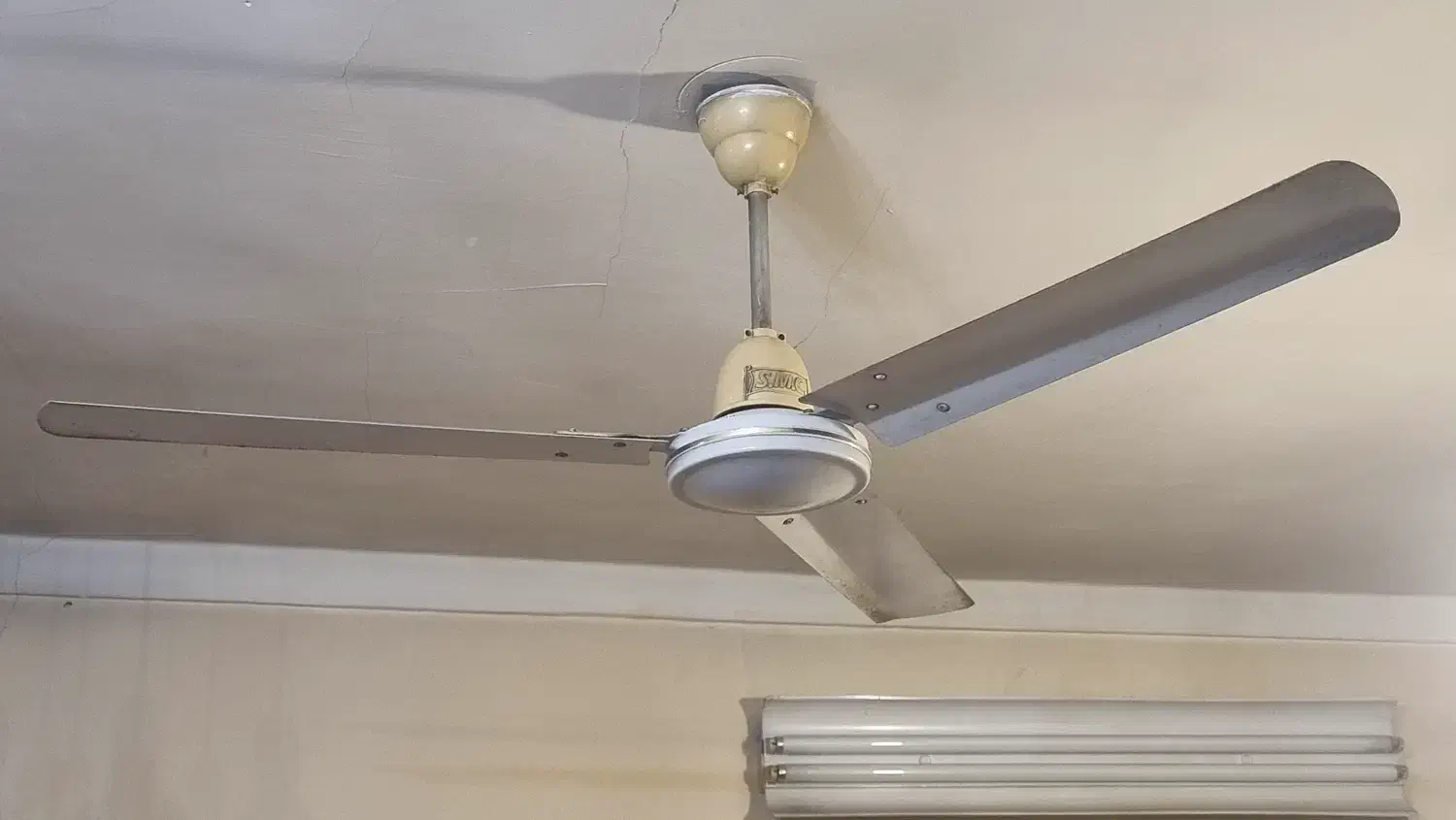 پنکه سقفی s.m.c|پنکه و تصفیه‌کنندهٔ هوا|گرگان, |دیوار