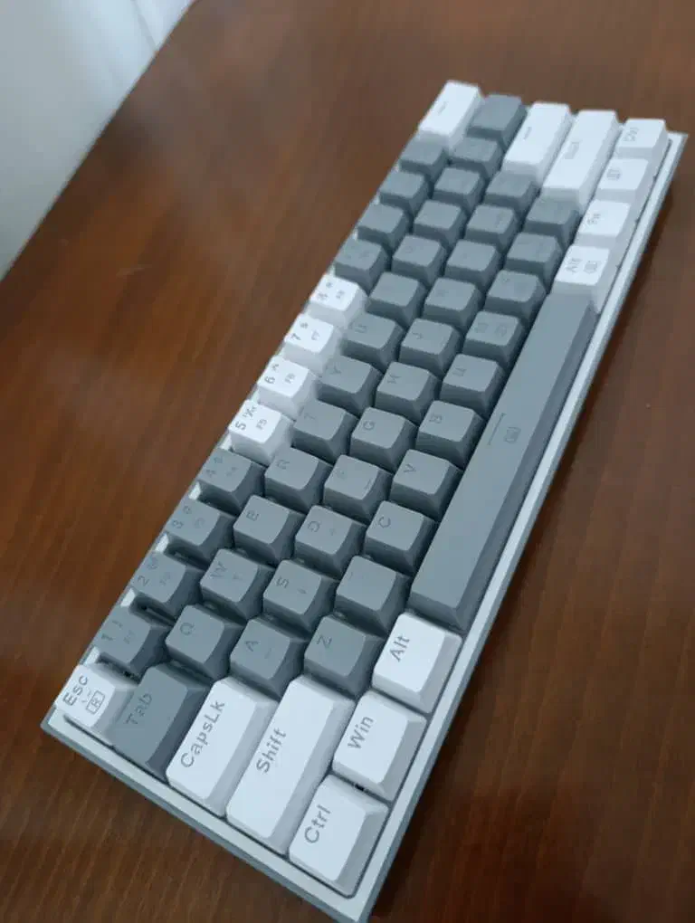 کیبورد گیمینگ مکانیکال|قطعات و لوازم جانبی رایانه|شیراز, آبیاری|دیوار