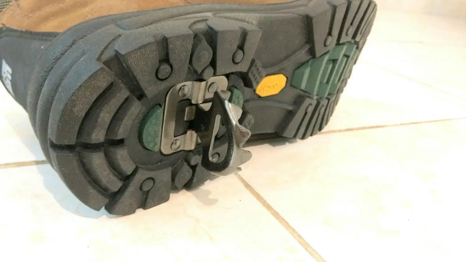 کفش کلومبوس اوجینال وارداتی سایز 44 و 43|کیف، کفش، کمربند|بابل, |دیوار