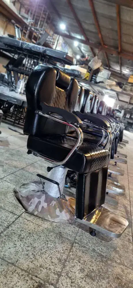 سرشور و صندلی اصلاح|آرایشگاه و سالن‌های زیبایی|تهران, شهید رجایی|دیوار