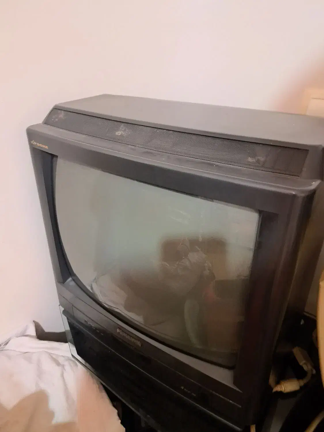 تلویزیون و میز تلویزیون|تلویزیون و پروژکتور|کرج, فاز ۱ مهرشهر|دیوار