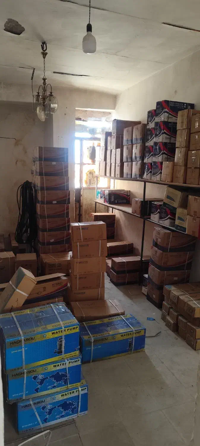 کارگر ساده با بیمه شیفت صبح و عصر|استخدام خدمات فروشگاه و رستوران|جیرفت, |دیوار