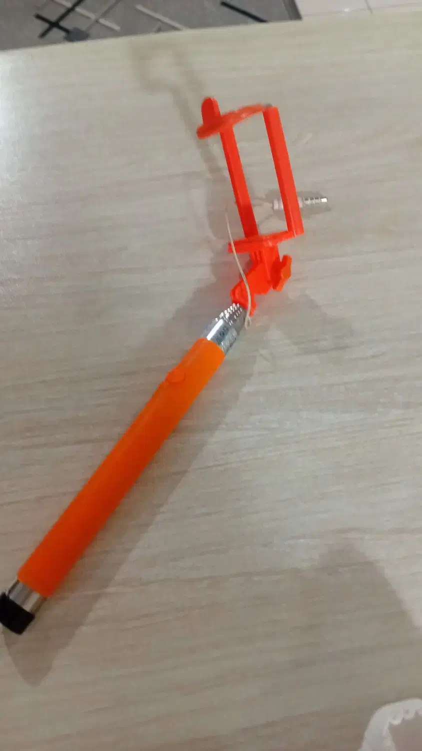 دسته سلفی نونو سالم ۱۰۰|لوازم جانبی موبایل و تبلت|شیراز, عادل آباد|دیوار