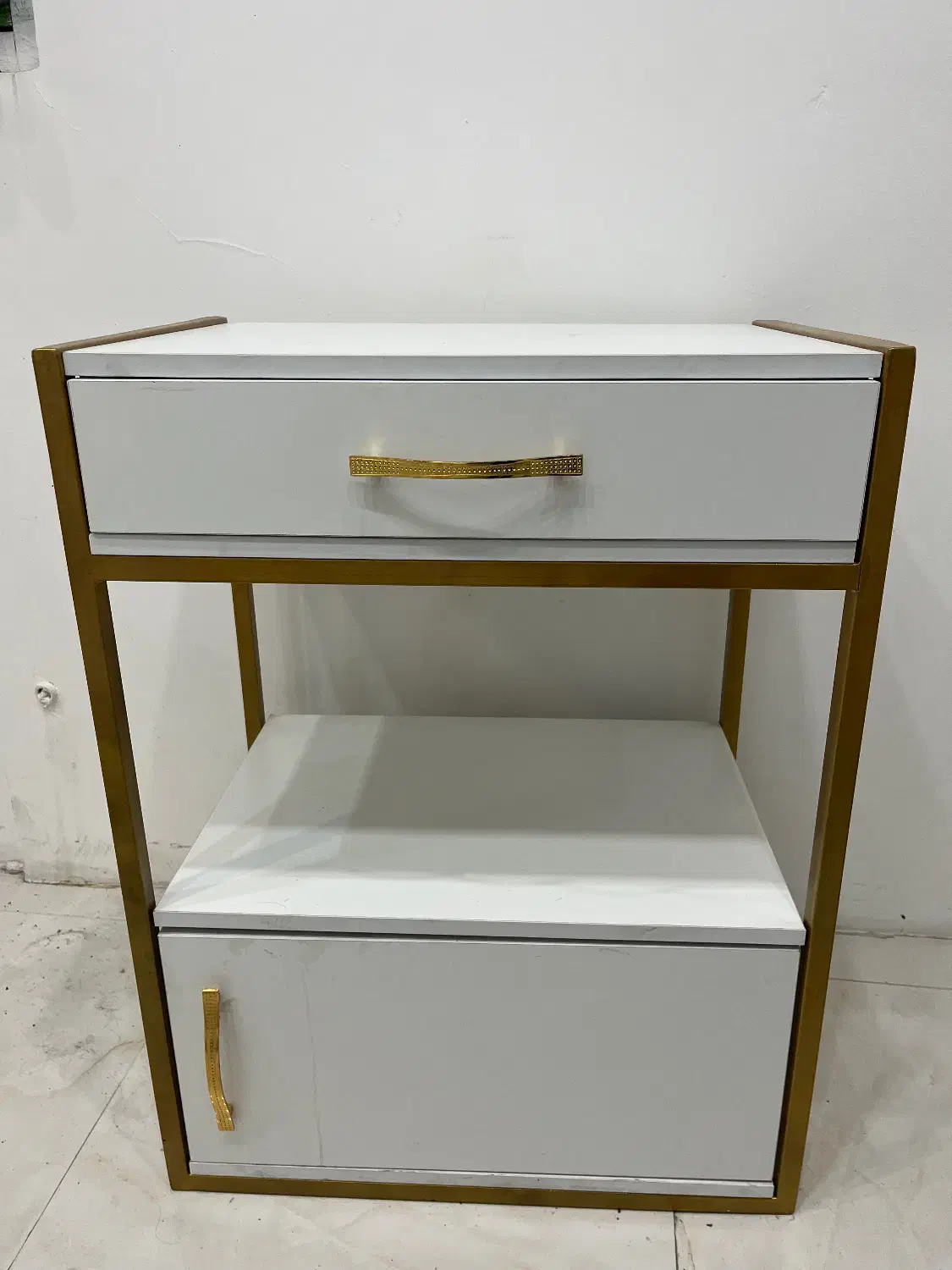 تخت،صندلی،ترولی|آرایشگاه و سالن‌های زیبایی|مشهد, آزادشهر|دیوار