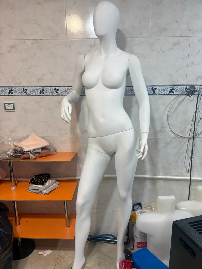 مانکن زنانه کاملا سالم ومحکم|فروشگاه و مغازه|تبریز, |دیوار