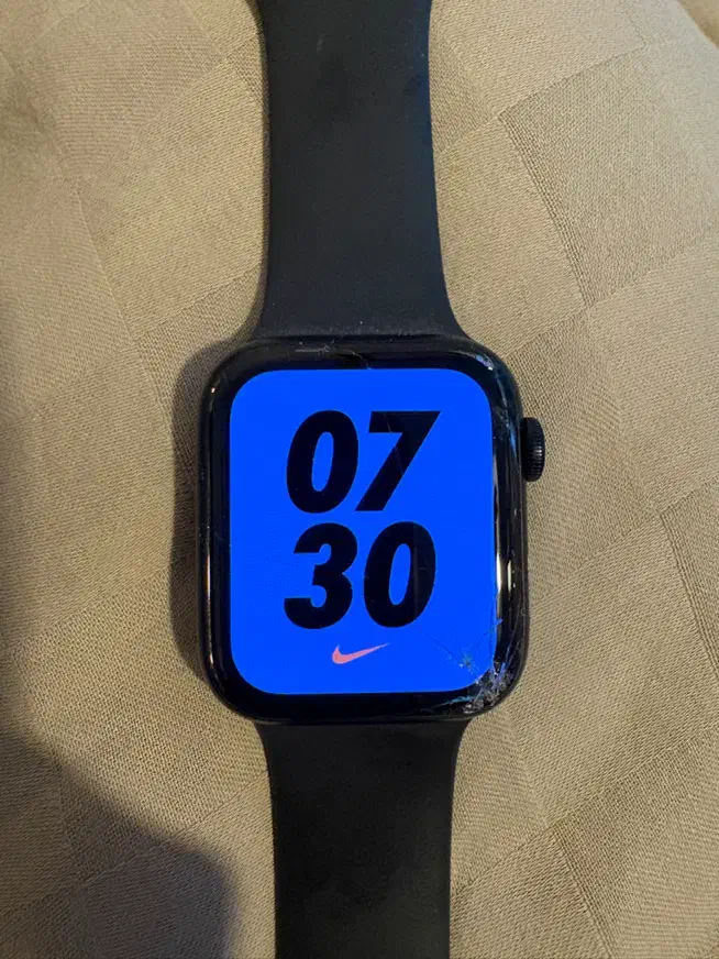 Apple watch se 2024|لوازم جانبی موبایل و تبلت|تهران, درختی|دیوار