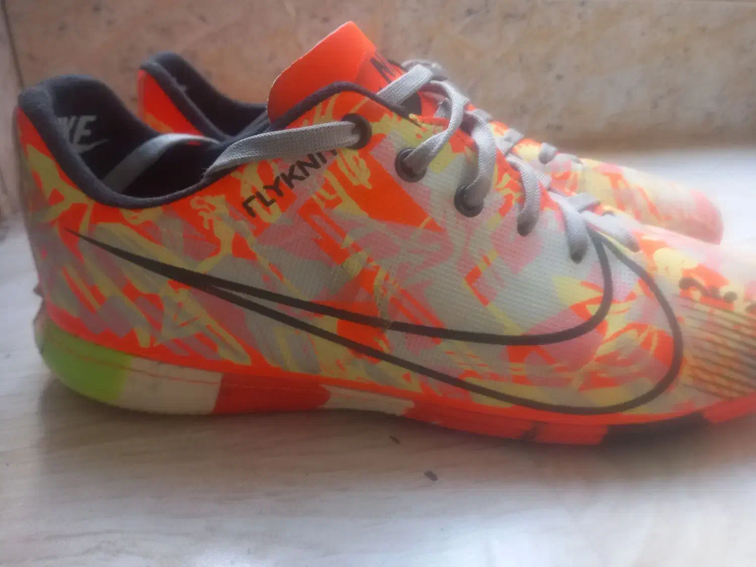 کفش  فوتسال. سالم|تجهیزات ورزشی|سبزوار, قصبه شرقی|دیوار