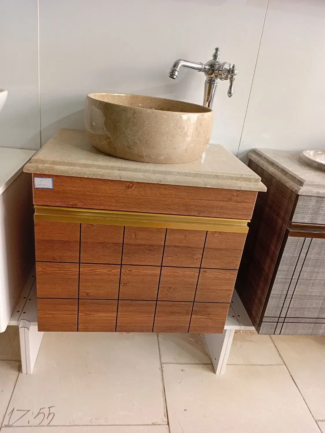 کابین و آینه توالت|لوازم سرویس بهداشتی|یزد, |دیوار