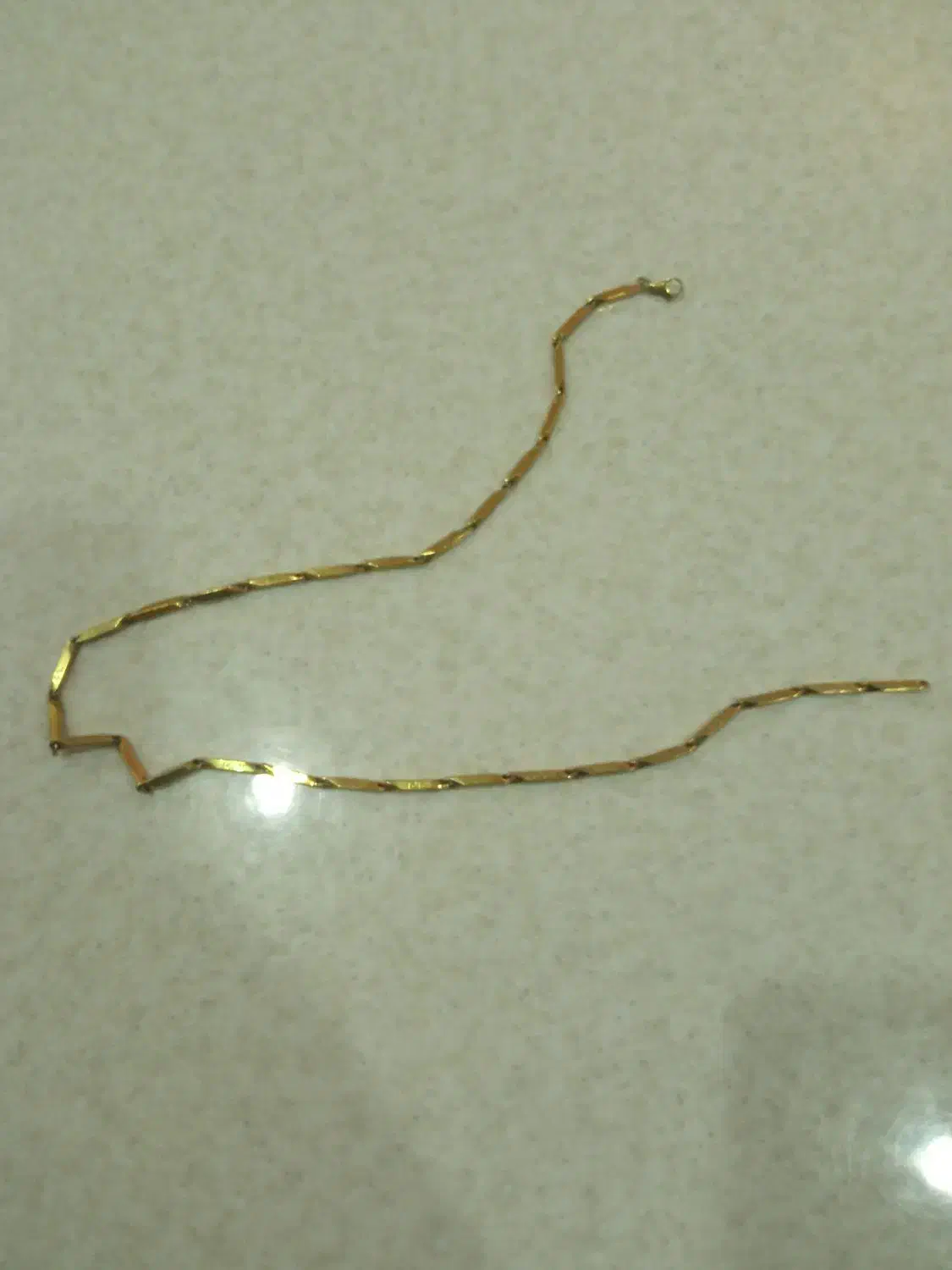 یک عدد گردنبند قشنگ نو همراه با ۳تا دستبند|بدلیجات|اسلام‌شهر, زرافشان|دیوار