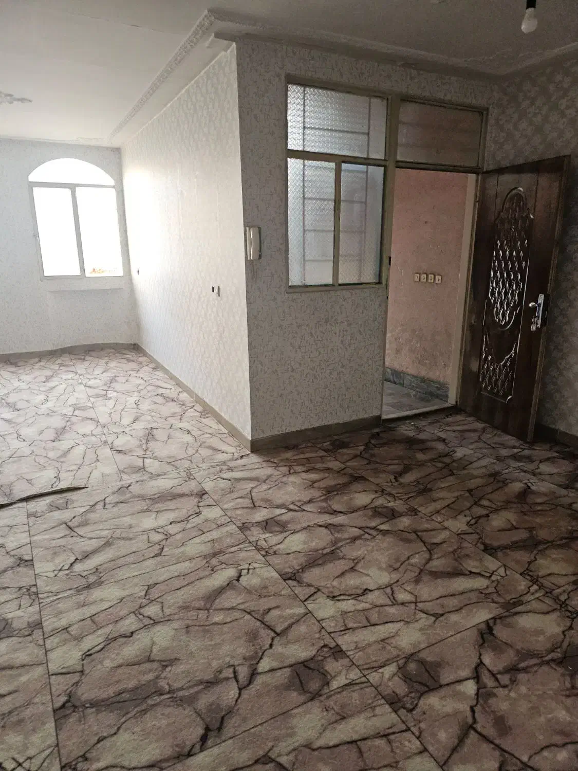 آپارتمان بدون پارکینگ