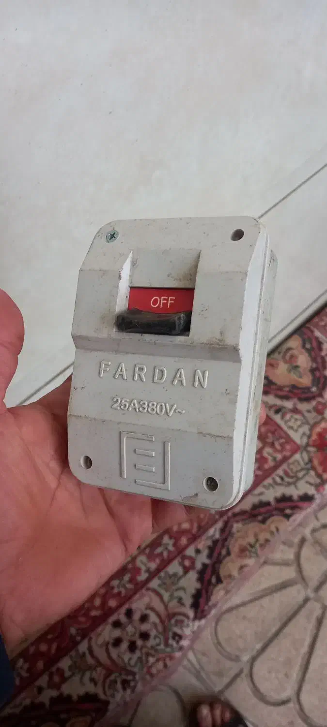 کلید تک فاز وکلید حرارتی سه فاز|سایر لوازم برقی|خوی, |دیوار