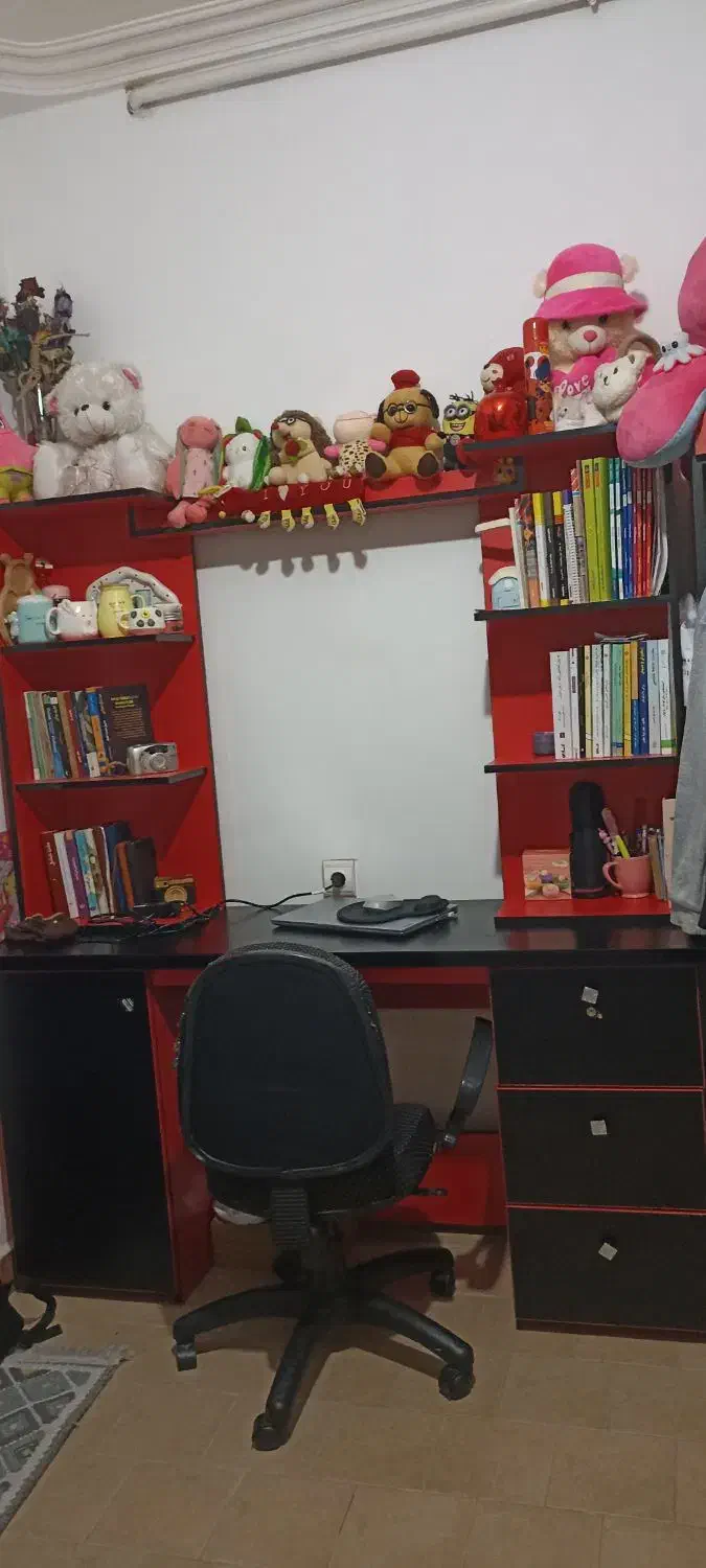 میزتحریر|میز تحریر و کامپیوتر|رشت, نخودچر|دیوار