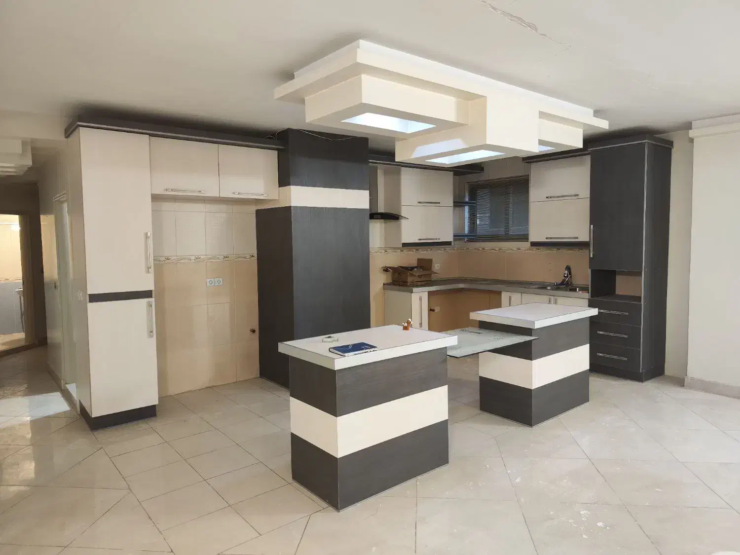 ست کابینت، روشویی. شیرآلات|مصالح و تجهیزات ساختمان|نائین, |دیوار