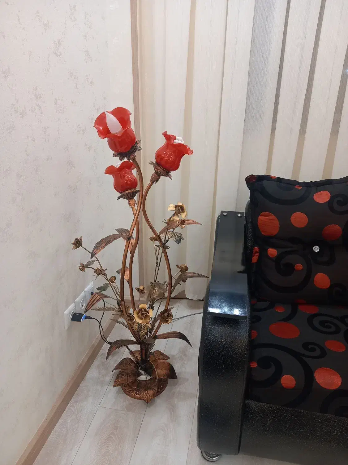 آباژور لاله|چراغ خواب و آباژور|اردبیل, |دیوار