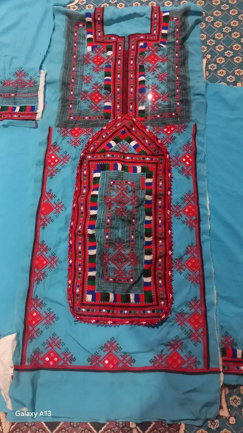 لباس بلوچی|لباس|سراوان, |دیوار