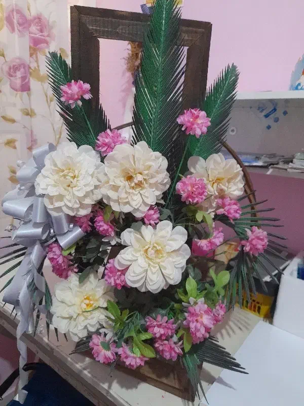 چند عدد گل|گل مصنوعی|نیشابور, مازول|دیوار