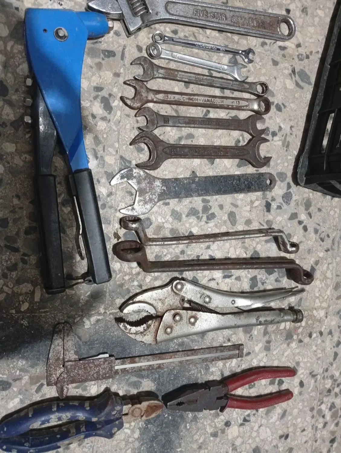 ابزار تغییرشغل شلاقی فرانسه قفلی انبردست و...|ابزارآلات|رشت, ولکس|دیوار